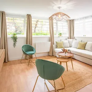 Cozy - Marais - Pelee Apartment