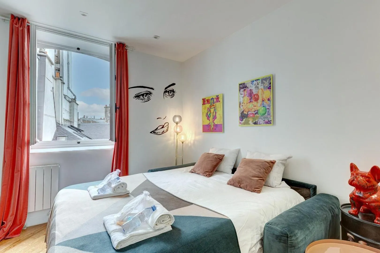 212 Suite Louboutin - Superb Apartment In Paris contacts