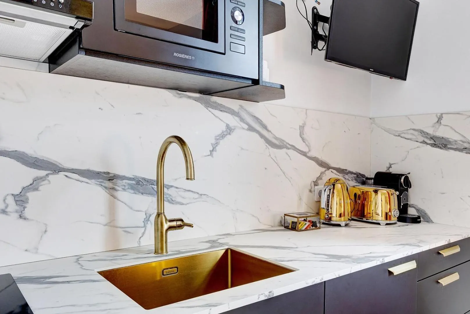 212 Suite Louboutin - Superb Apartment In Paris France